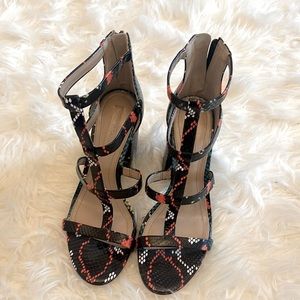 Multi color Womens size 8 BCBG Max Azaria heels